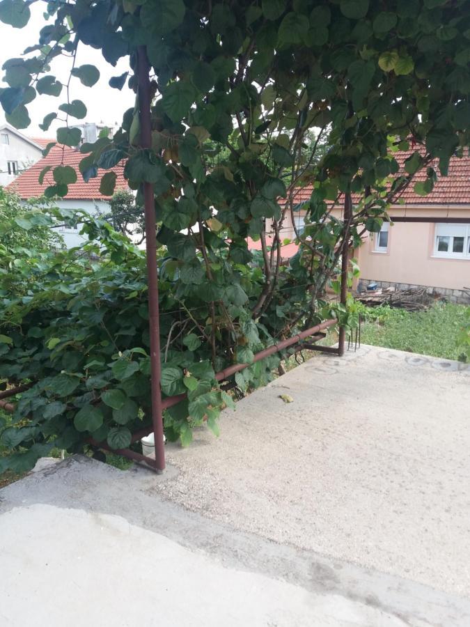 Apartman Mila I Kaja Nikšić Eksteriør billede